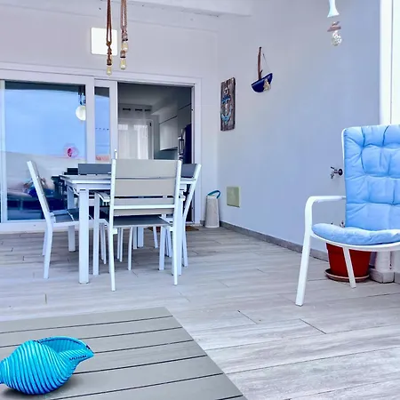 Ida Palace, Nuovo Deluxe Fronte Mare Lägenhet