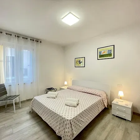 Lägenhet Ida Palace, Nuovo Deluxe Fronte Mare *
